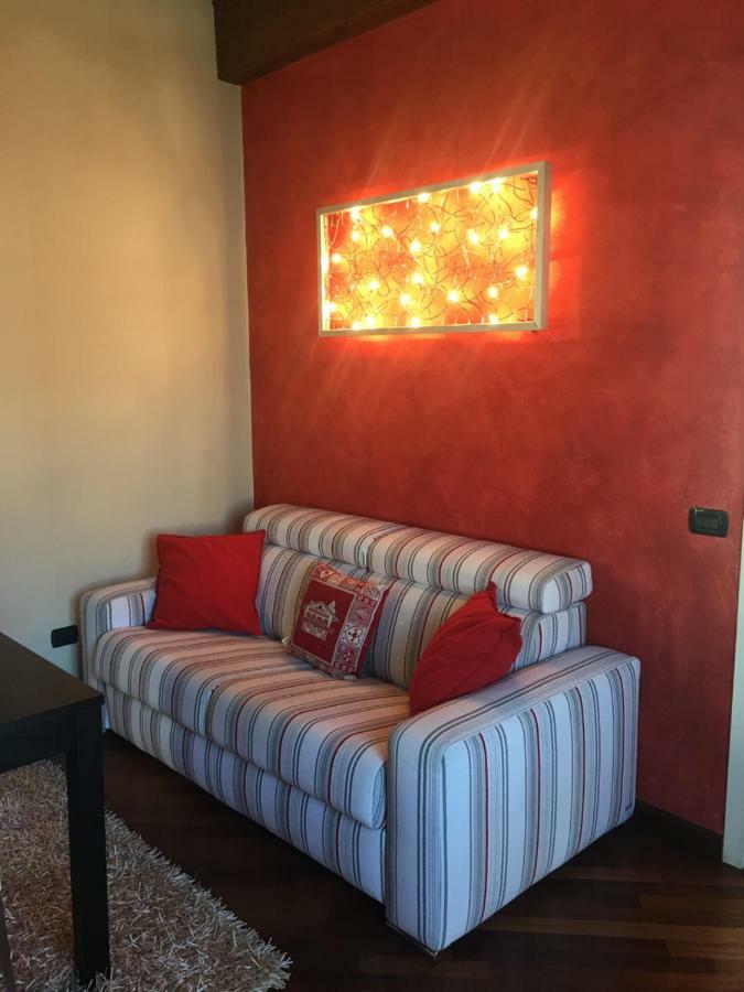Feeling At Home - Varese Apartment Luaran gambar